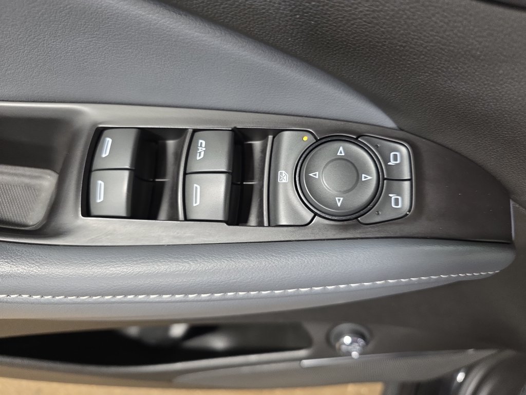Used 2018 Buick Enclave Essence w/ Trailering Package FWD image 30