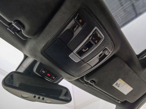 Used 2016 Mercedes-Benz GL 63 AMG 4MATIC image 30