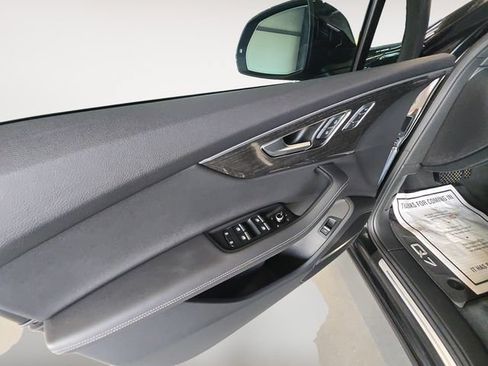 Used 2025 Audi Q7 2.0T Premium Plus w/ Premium Plus Package AWD/4WD image 10