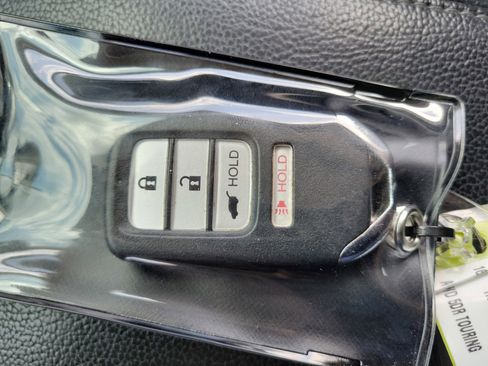 Used 2016 Honda CR-V Touring image 34