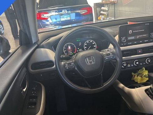 Certified 2023 Honda HR-V LX image 6
