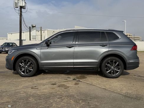 Used 2024 Volkswagen Tiguan SE AWD/4WD image 6