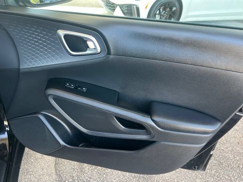 Used 2020 Kia Soul EX FWD image 21
