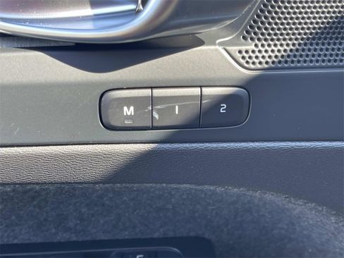 New 2026 Volvo XC40 B5 Core w/ Climate Package image 24