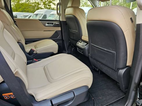 Used 2025 INFINITI QX80 Pure AWD/4WD image 16
