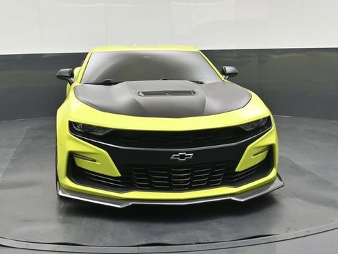 Used 2019 Chevrolet Camaro SS image 9