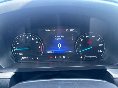 Used 2023 Ford Explorer XLT w/ Equipment Group 202A RWD image 9