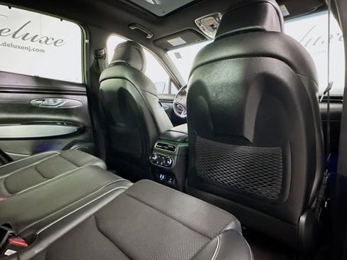 Used 2023 Genesis GV70 2.5T w/ Sport Prestige Package image 28