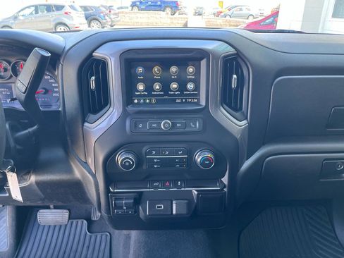 Used 2019 Chevrolet Silverado 1500 Custom w/ Custom Value Package AWD/4WD image 29
