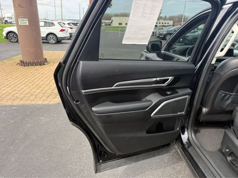 Used 2022 Kia Telluride S image 22