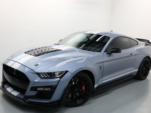 Used 2022 Ford Mustang Shelby GT500 w/ Technology Package RWD image 56