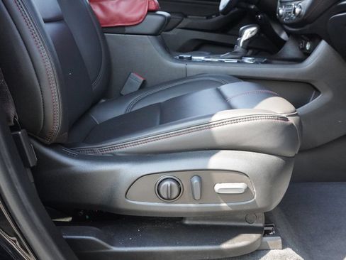 Used 2023 Chevrolet Traverse RS w/ LPO, Floor Liner Package AWD/4WD image 31