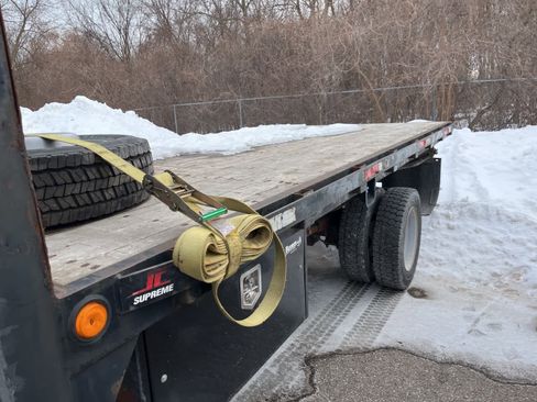 Used 2015 Ford F550 2WD Regular Cab Super Duty image 10