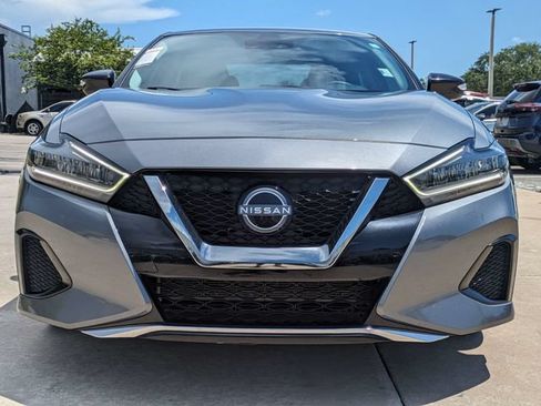 Used 2023 Nissan Maxima SV w/ Floor Mat Group FWD image 3