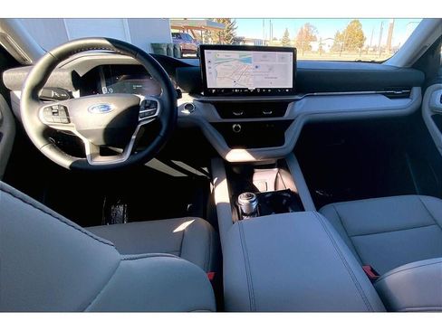 New 2026 Ford Explorer Active w/ Active Comfort Package image 22