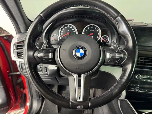Used 2018 BMW X6 M image 13