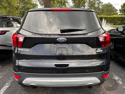 Used 2019 Ford Escape SE FWD image 9