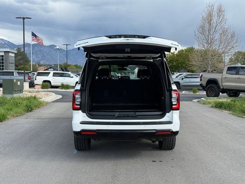 Used 2022 Ford Expedition Max Limited AWD/4WD image 11