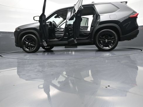 Used 2024 Toyota Grand Highlander AWD image 50
