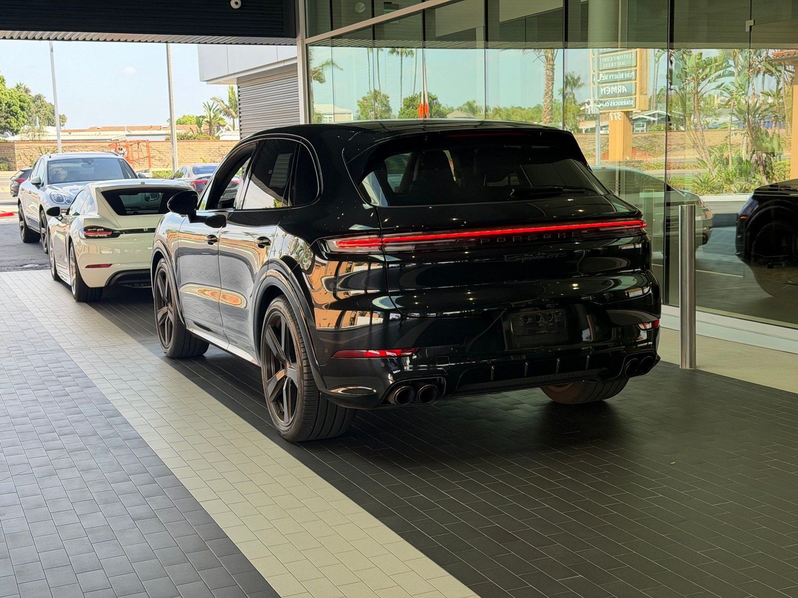 Certified 2025 Porsche Cayenne GTS AWD/4WD image 11