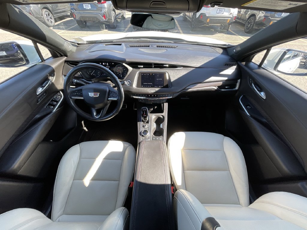 Used 2022 Cadillac XT4 Sport AWD/4WD image 28