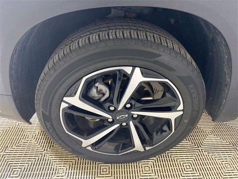 Used 2023 Chevrolet TrailBlazer RS w/ Sun and Liftgate Package image 22