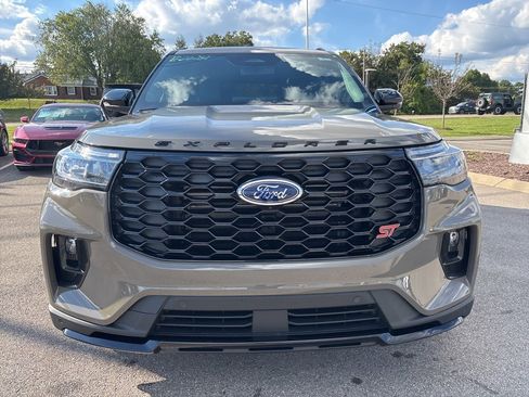New 2026 Ford Explorer ST w/ Sun And Sound Package image 3
