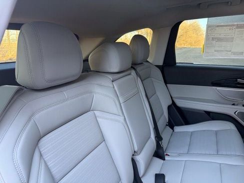 New 2026 Lincoln Nautilus Reserve image 23