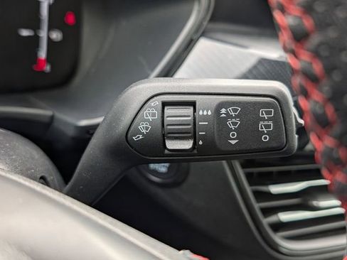 Used 2025 Ford Escape ST-Line AWD/4WD image 23