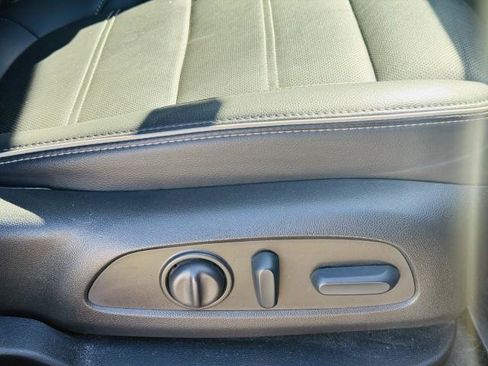 Certified 2023 GMC Acadia Denali w/ Black Diamond Edition image 36