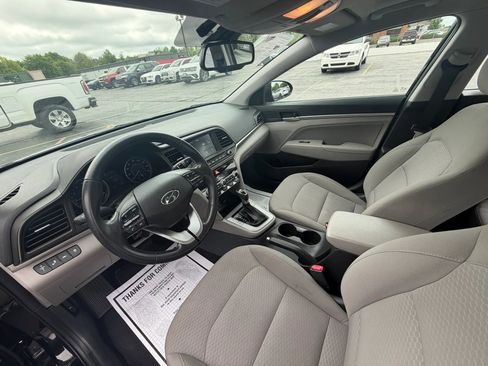 Used 2020 Hyundai Elantra Value Edition FWD image 25