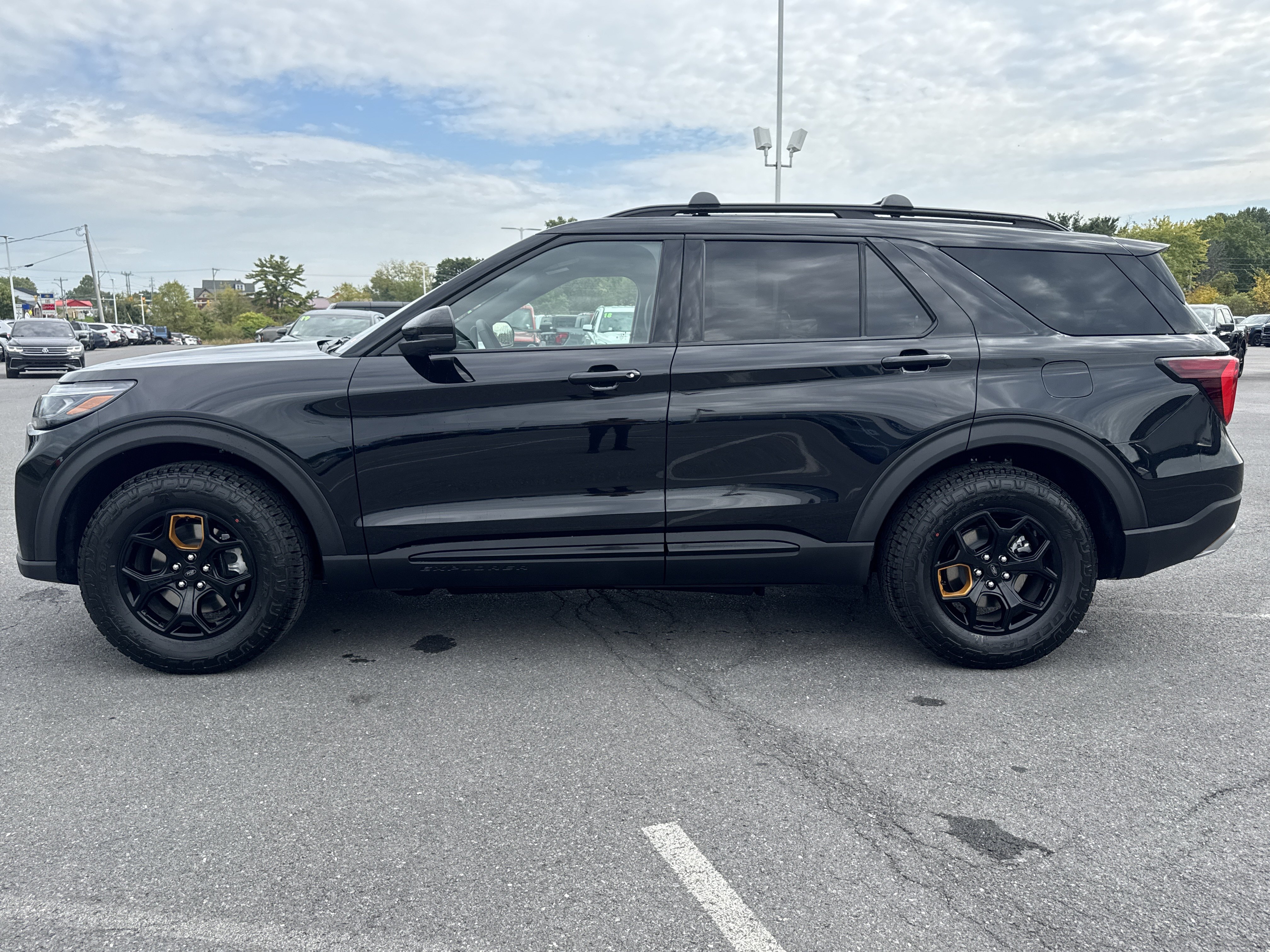 New 2027 Ford Explorer Tremor AWD/4WD image 7