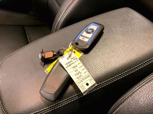 Used 2017 BMW X4 M40i image 15