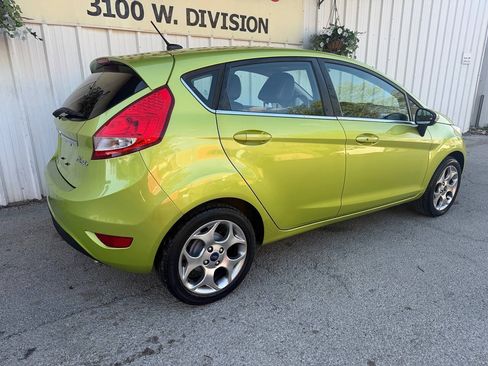 Used 2013 Ford Fiesta Titanium FWD image 4