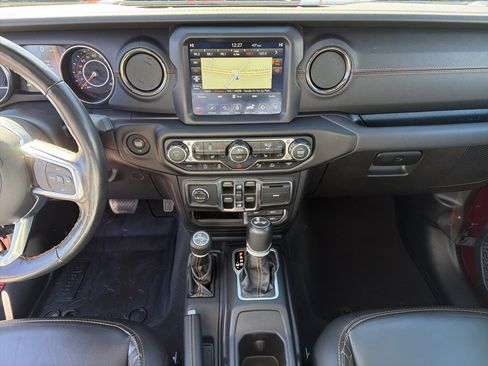 Used 2021 Jeep Wrangler Unlimited Sahara image 40