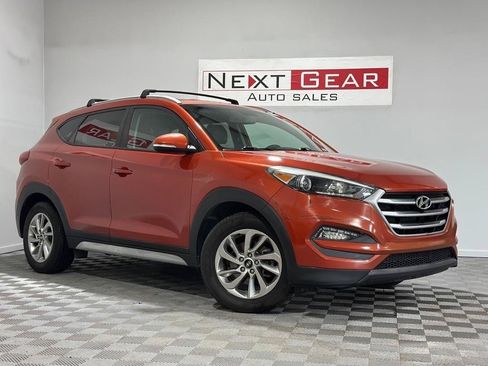 Used 2017 Hyundai Tucson SE Plus w/ Cargo Package FWD image 1