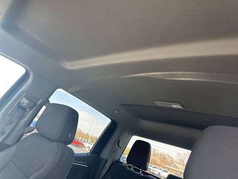 Used 2022 Chevrolet Silverado 1500 LT AWD/4WD image 10