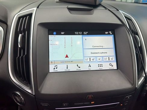 Used 2017 Ford Edge Titanium w/ Equipment Group 302A image 7