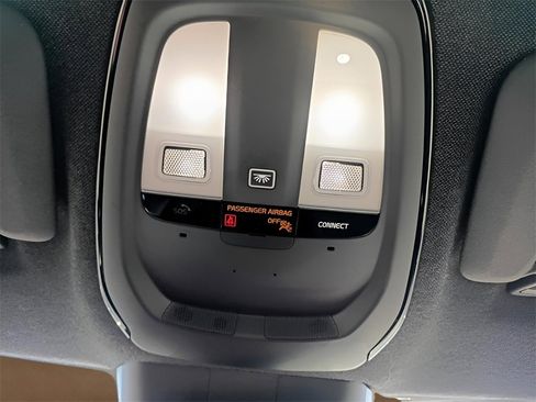 Used 2023 Polestar Polestar 2 w/ Pilot Pack image 23