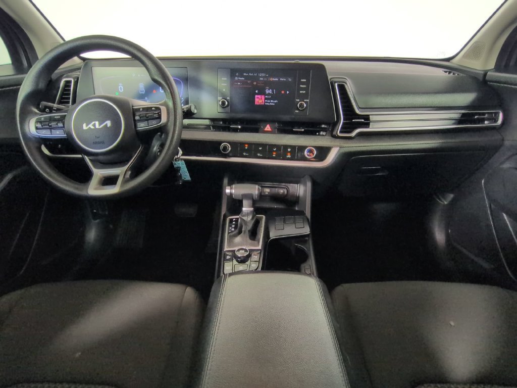 Used 2025 Kia Sportage LX FWD image 21