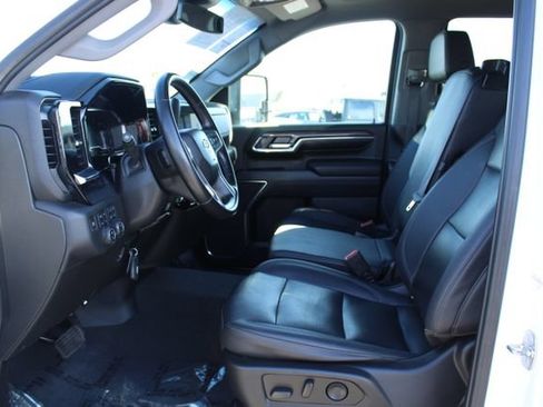 Used 2024 Chevrolet Silverado 2500 LTZ AWD/4WD image 41