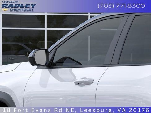 New 2026 Chevrolet Equinox LT w/ Convenience Package II image 14