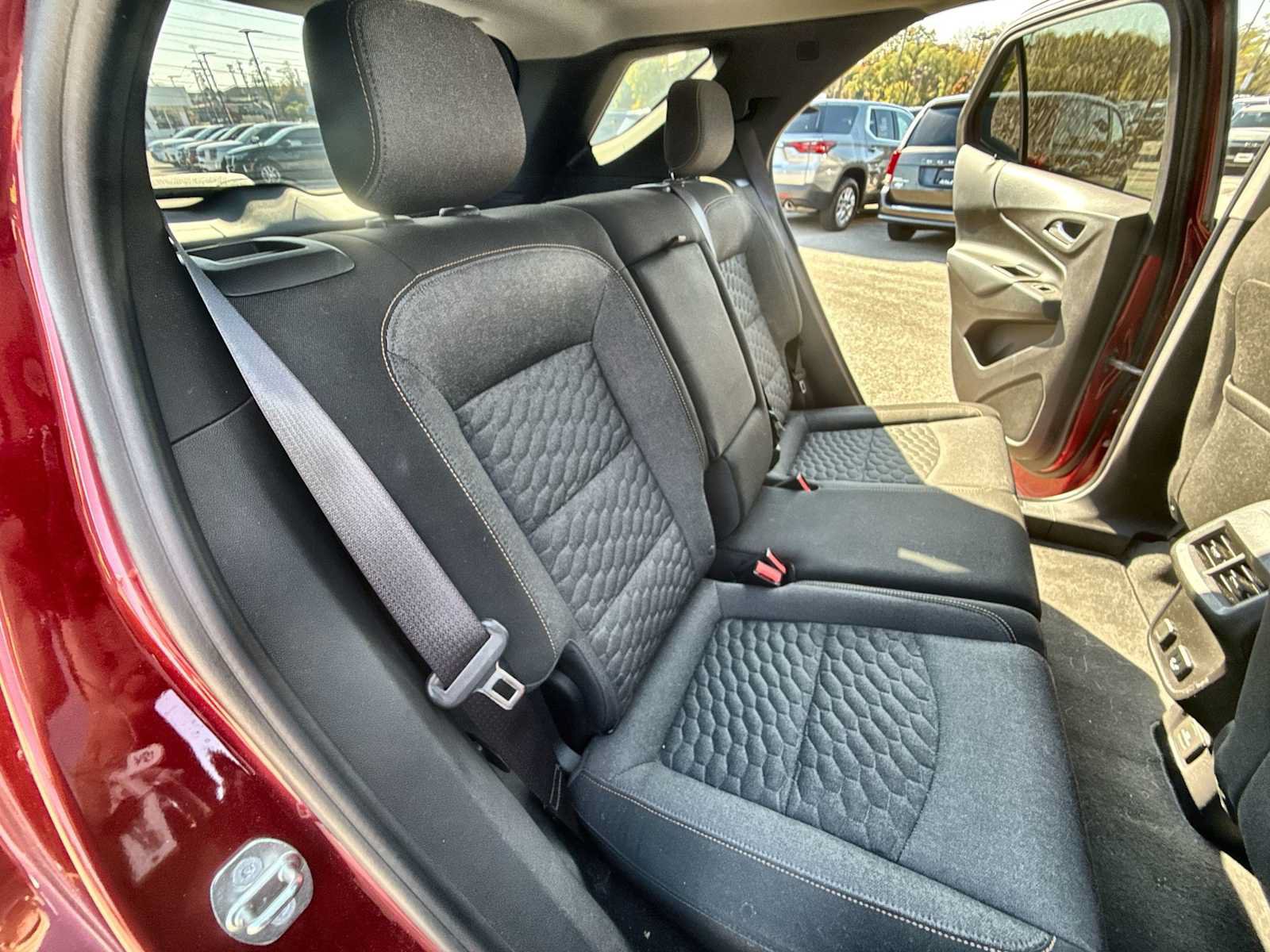 Certified 2018 Chevrolet Equinox LT w/ Sun & Infotainment Package AWD/4WD image 26