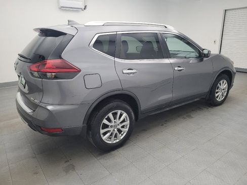 Used 2018 Nissan Rogue SV AWD/4WD image 10