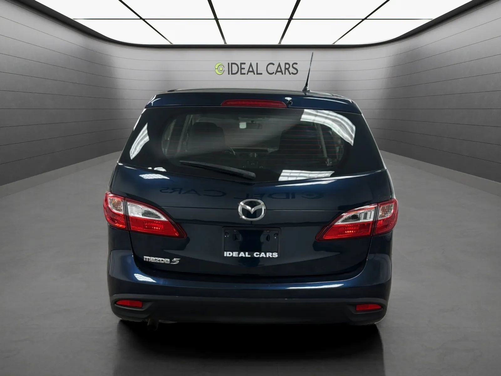 Used 2014 MAZDA MAZDA5 Sport FWD image 6