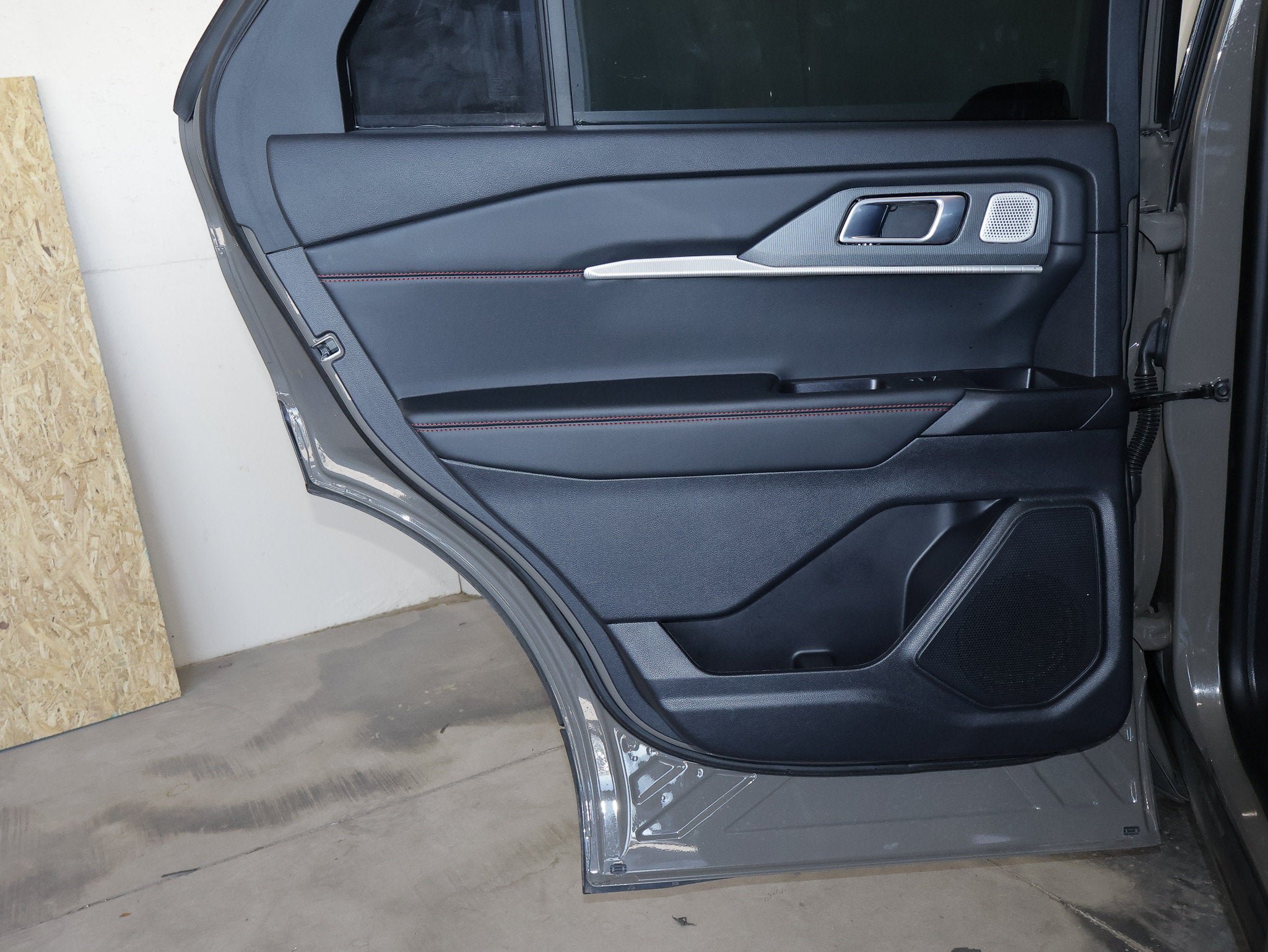 Used 2026 Ford Explorer ST w/ Sun And Sound Package AWD/4WD image 39