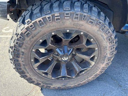 Used 2016 Jeep Wrangler Rubicon w/ Connectivity Group AWD/4WD image 6
