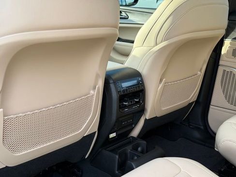 New 2026 Jeep Grand Cherokee L Limited AWD/4WD image 29