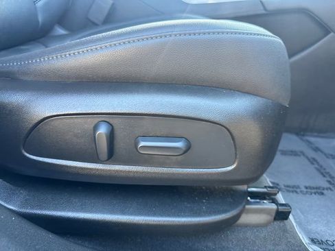 Used 2022 Chevrolet Blazer LT image 16