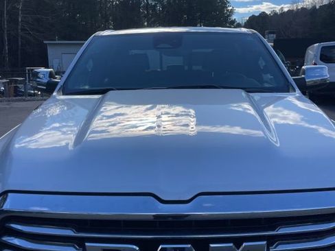 Used 2025 RAM 1500 Laramie image 14